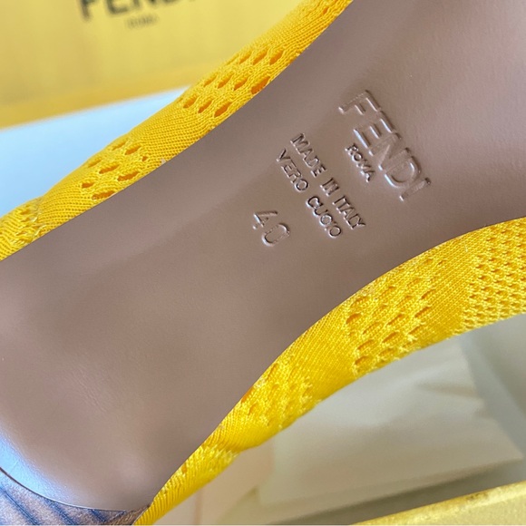 Fendi Jacquard FF monogrammed Mesh Knit Yellow boots - Picture 13 of 16